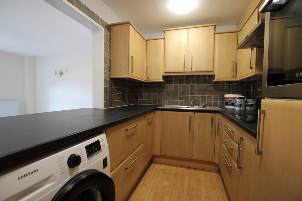 Property photo 2 of 7