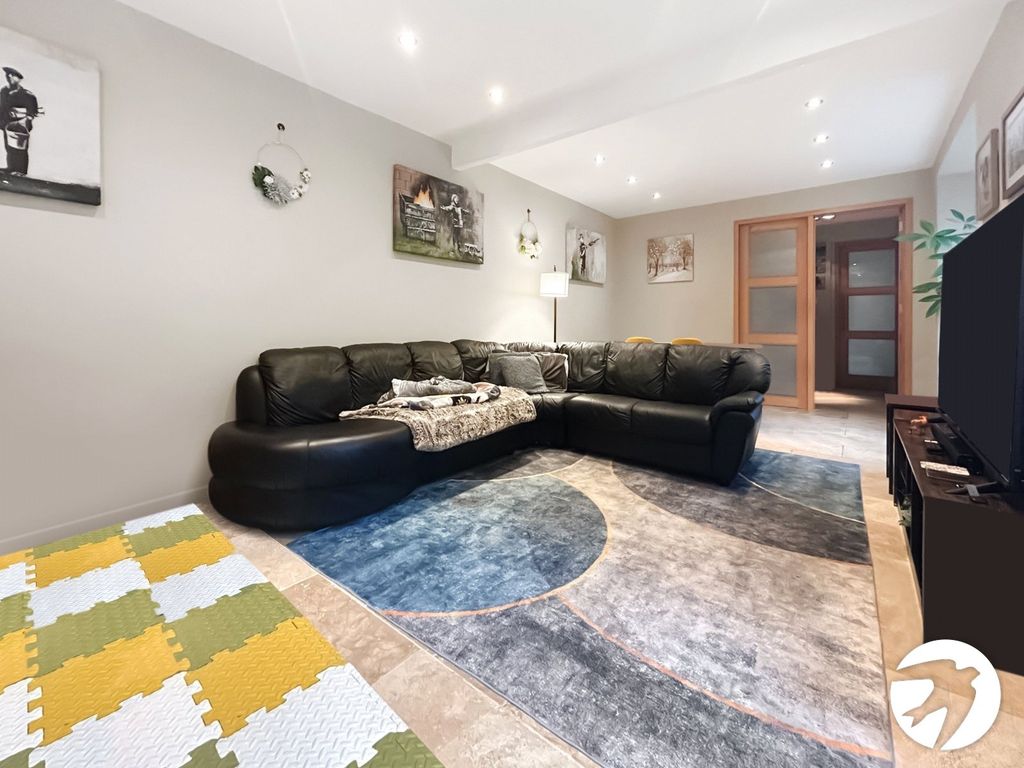 Property photo 3 of 13 Picture No. 05