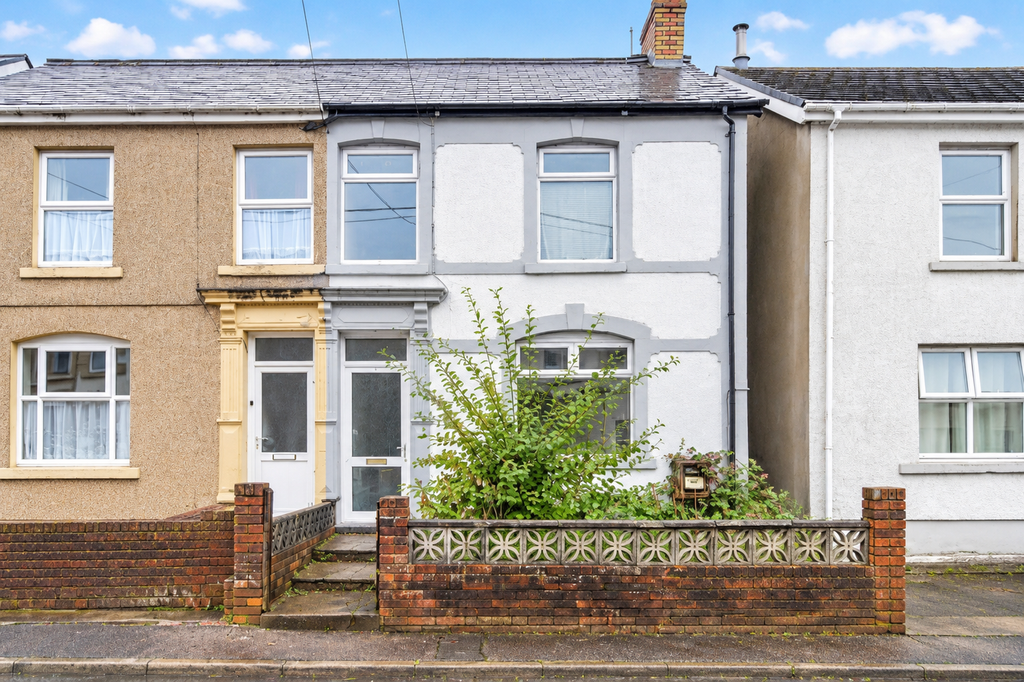 Property photo 1 of 17