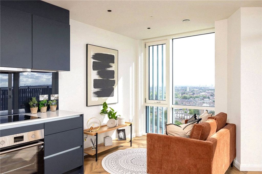 Property photo 2 of 12 Living Room