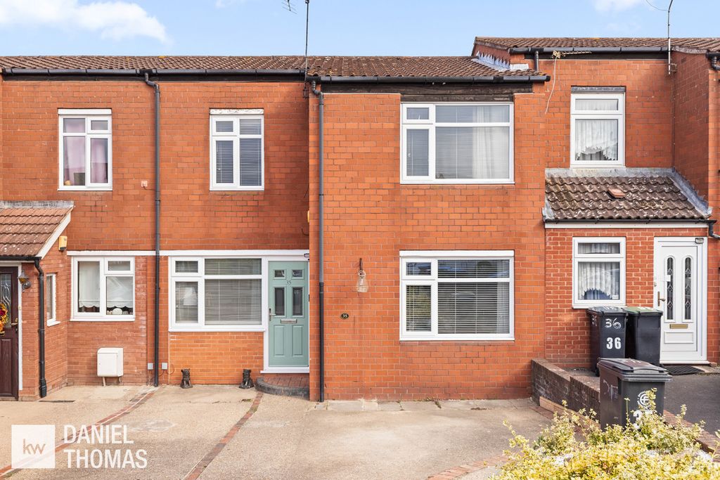 Property photo 1 of 25