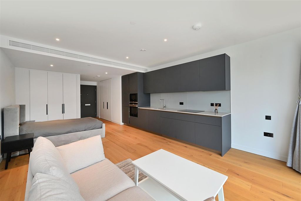 Property photo 3 of 22 710-Koa-Building (7).Jpg