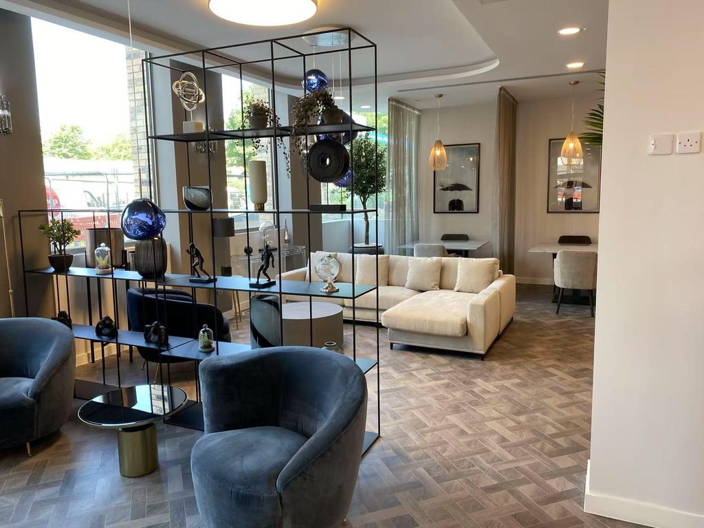 Property photo 1 of 13 Photo 0