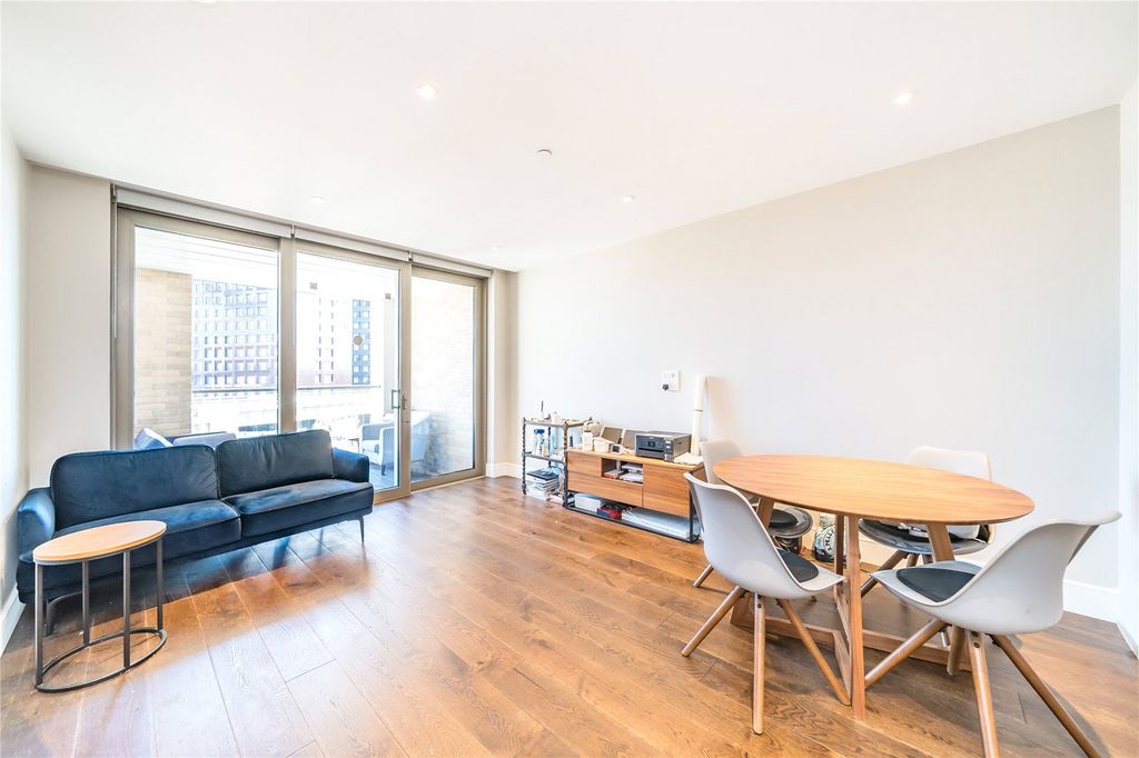 Property photo 3 of 9 Picture No. 05