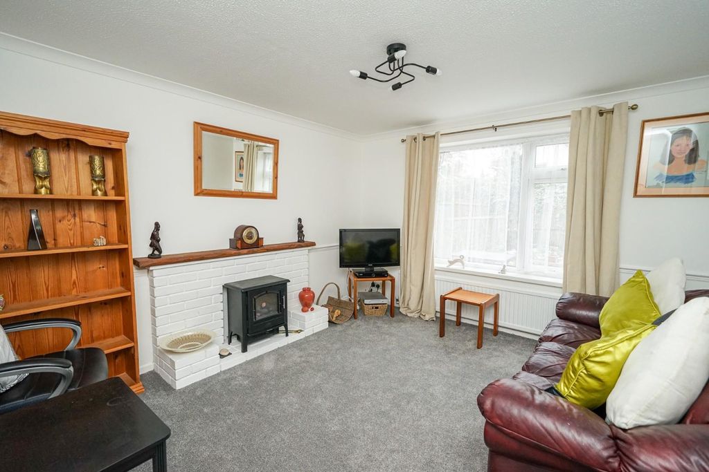 Property photo 3 of 20