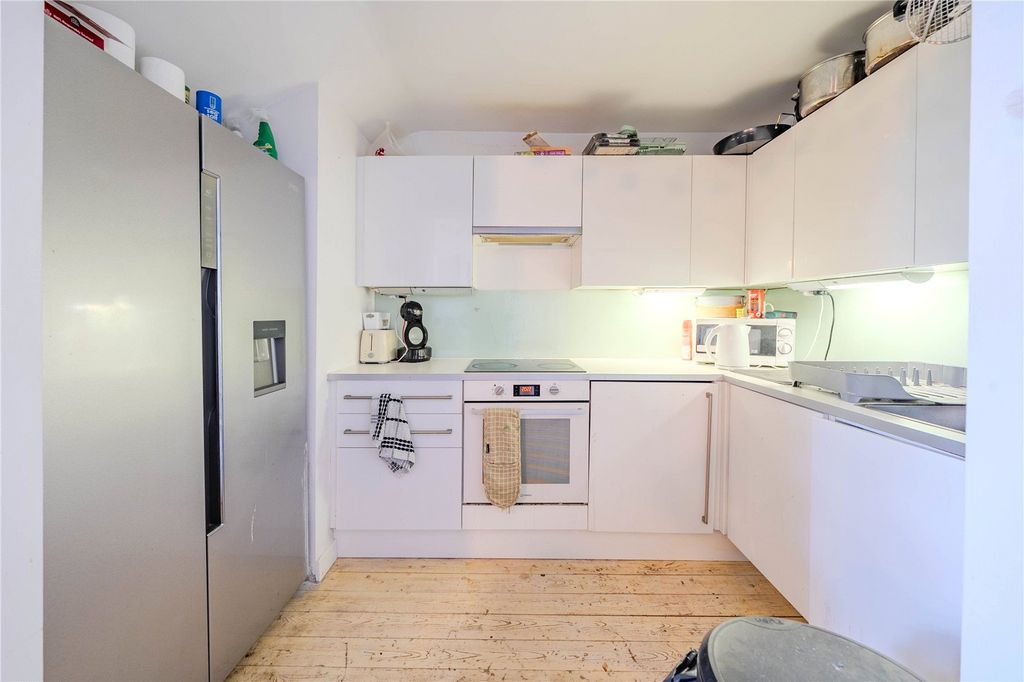 Property photo 2 of 16 Picture No. 22