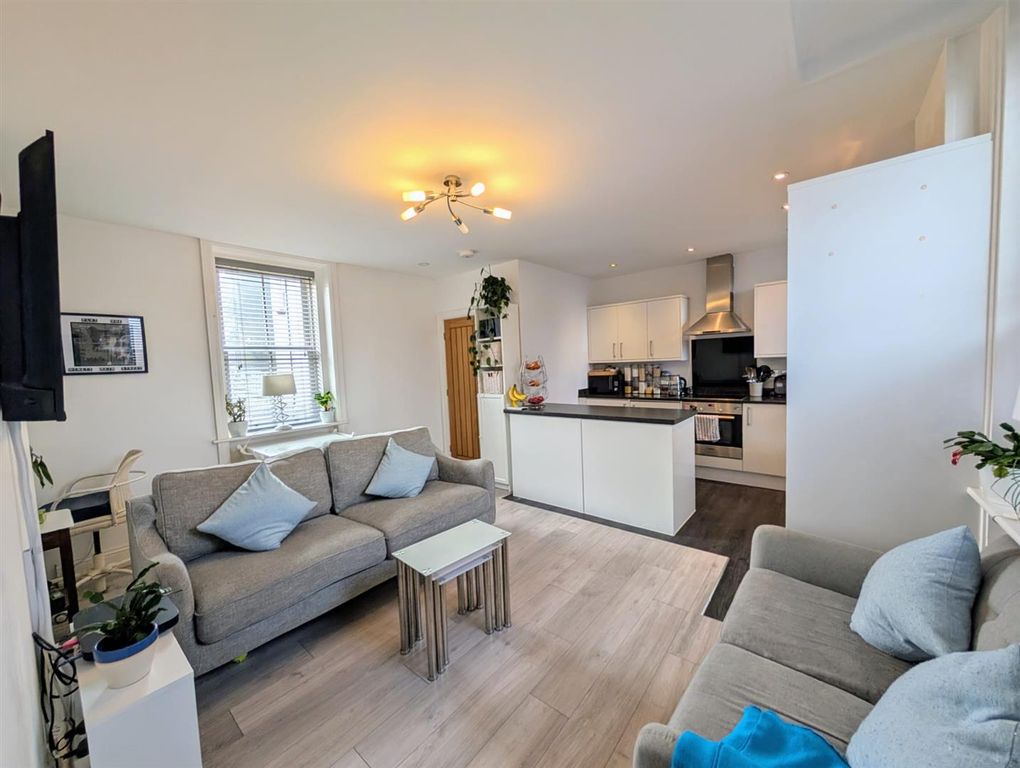 Property photo 3 of 20 Open Plan Living Kitchen