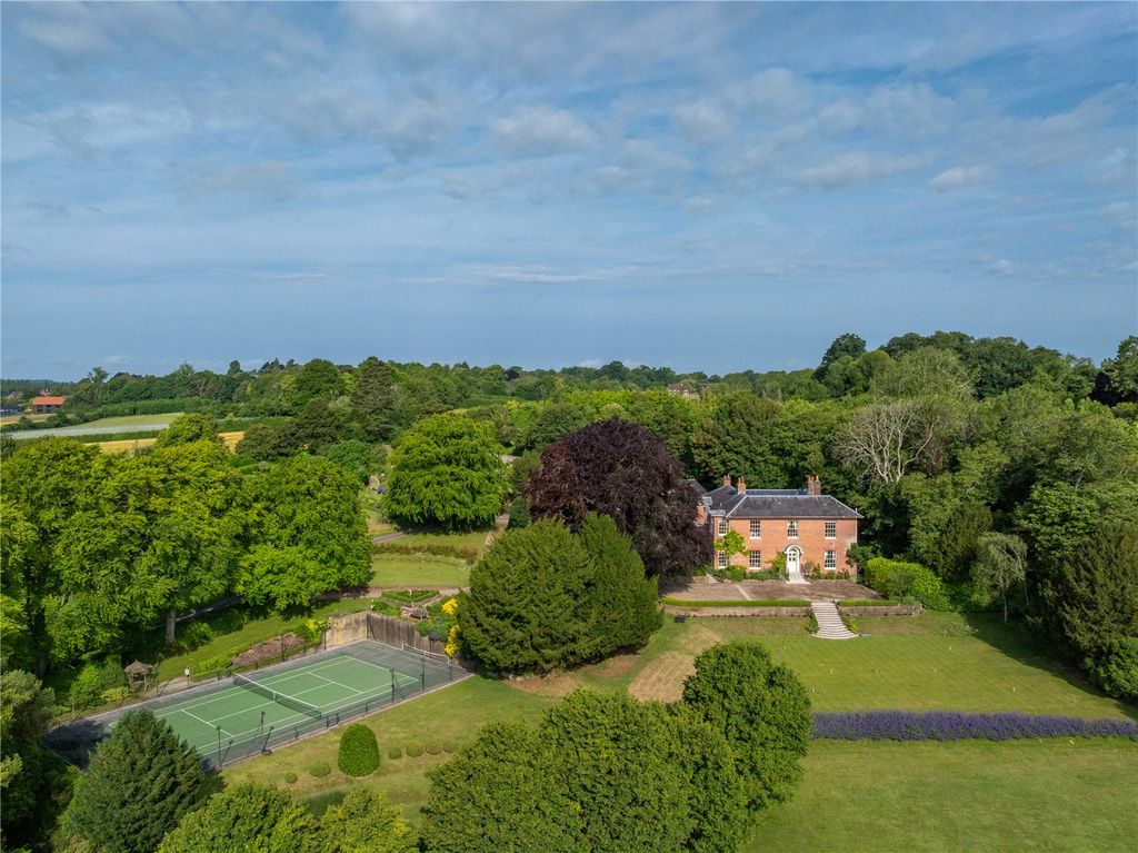 Property photo 2 of 40 The Deane House