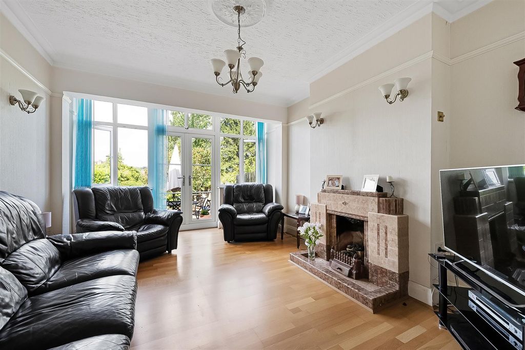 Property photo 3 of 15 Reception Room