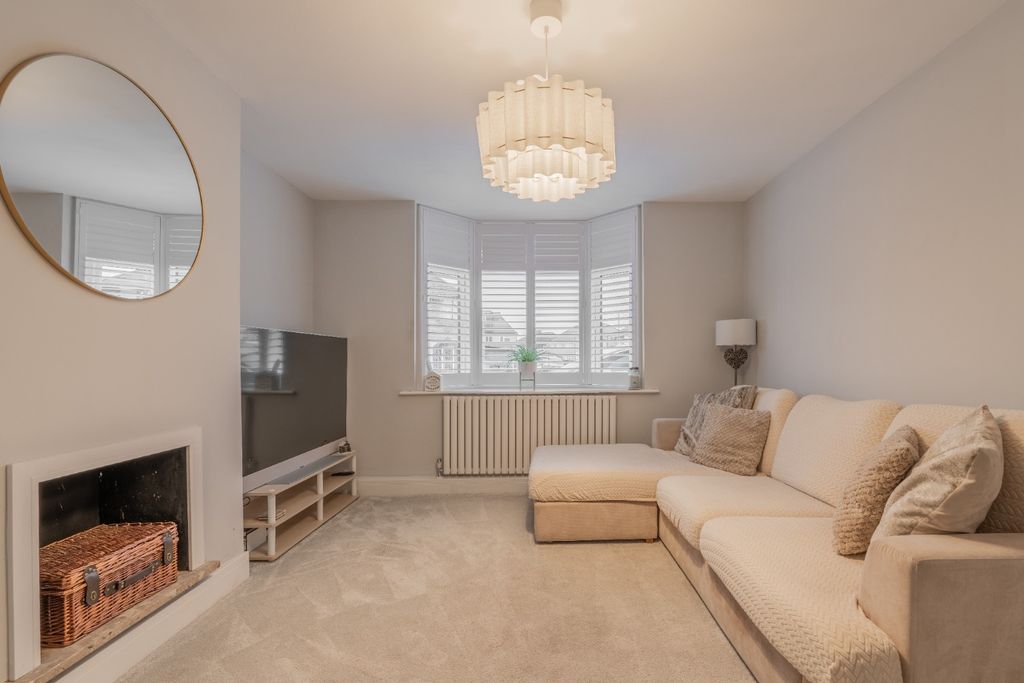 Property photo 3 of 24 4801463