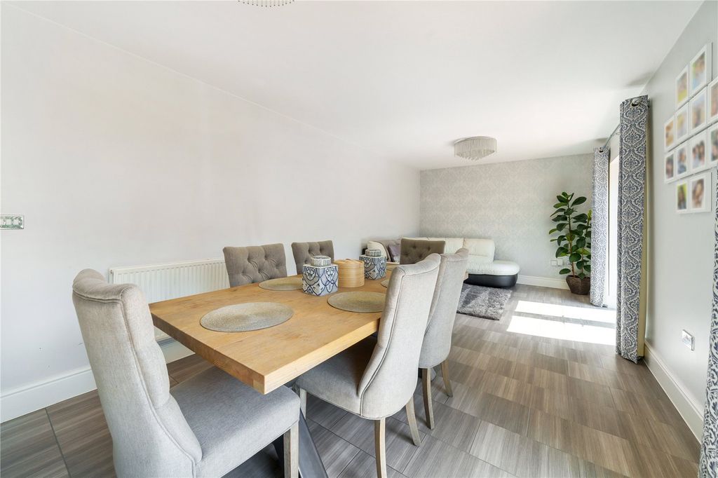 Property photo 2 of 12 Picture No. 02