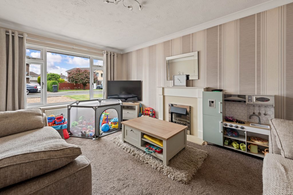 Property photo 3 of 15