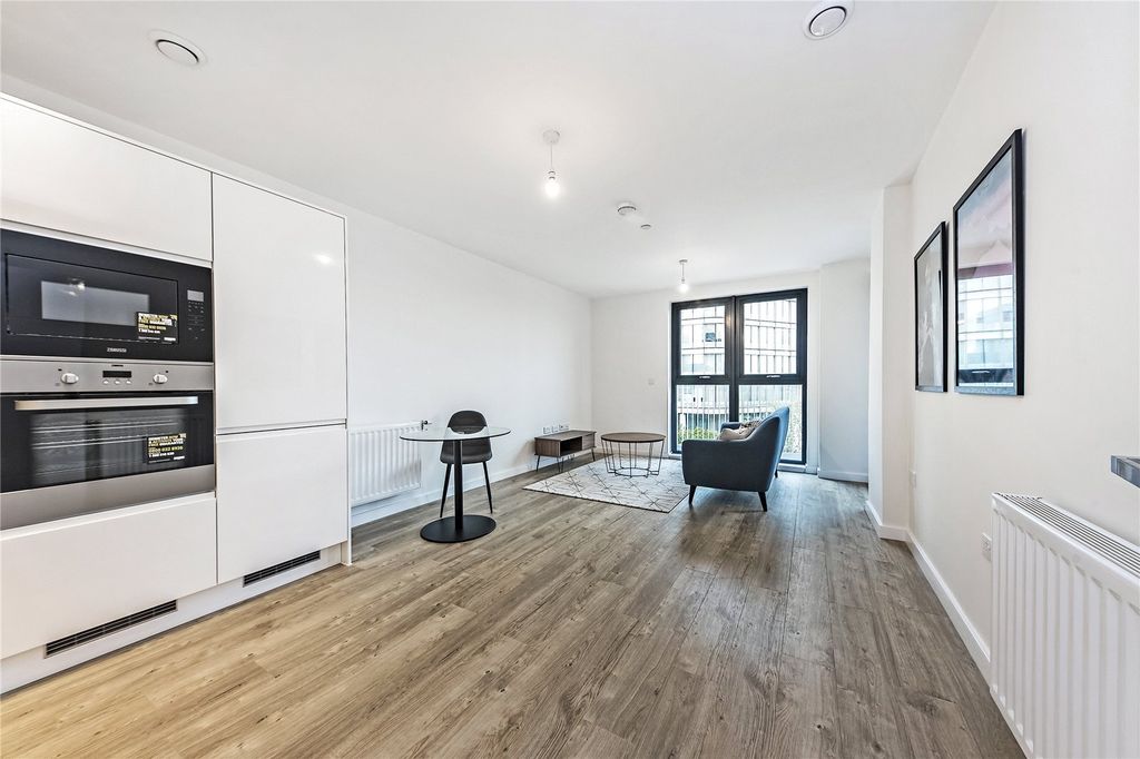Property photo 1 of 11 Living Area