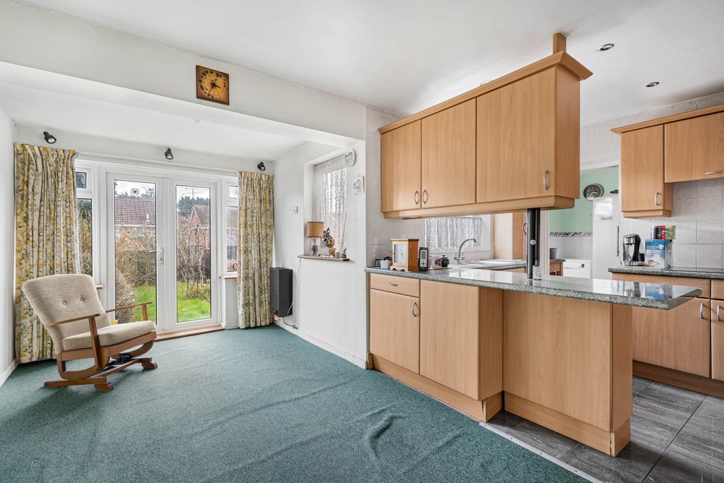 Property photo 3 of 15 Kitchen/Diner