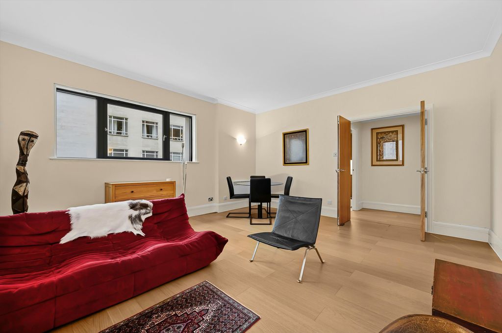 Property photo 2 of 8 Image