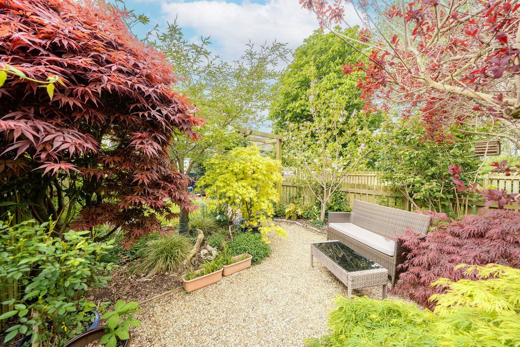 Property photo 3 of 30