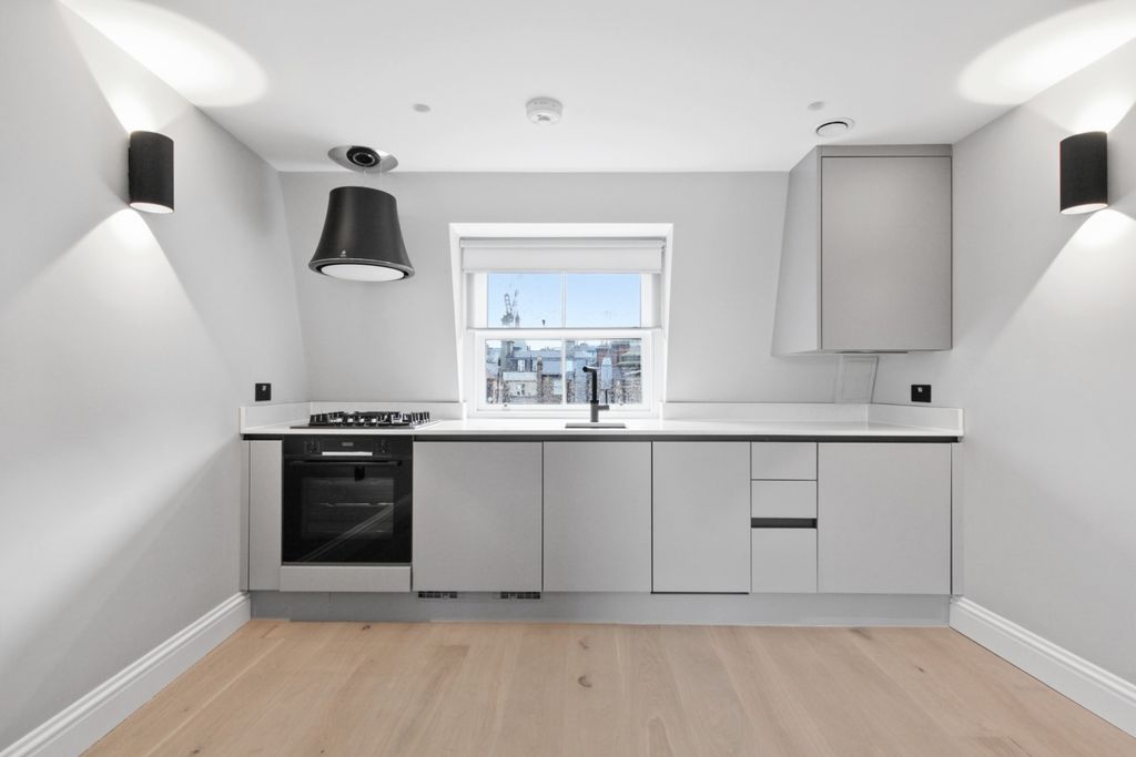 Property photo 3 of 17 969143