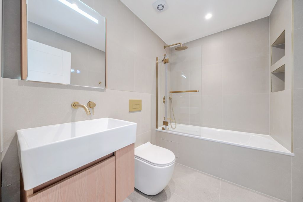 Property photo 3 of 12 1508926-1-6A82d1d...