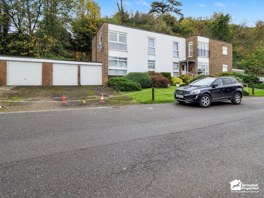 Property photo 1 of 12 Front View