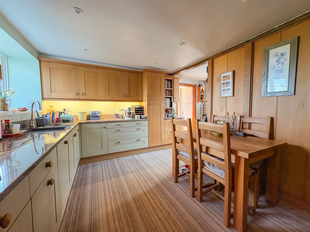 Property photo 2 of 21 Img_5044