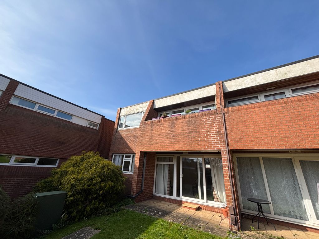 Property photo 1 of 16 Cover