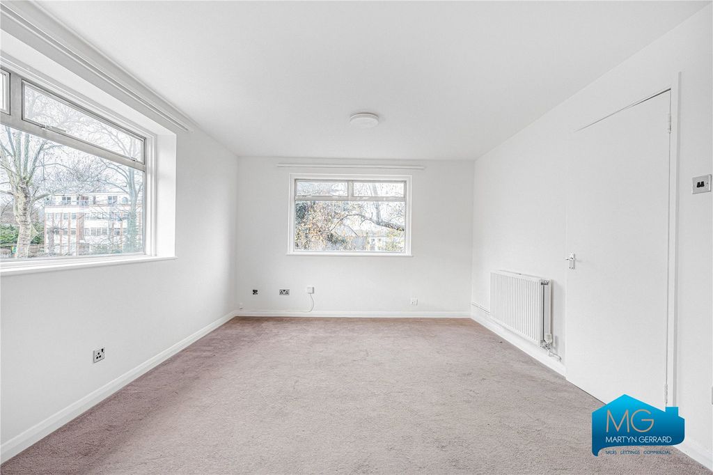 Property photo 3 of 13 Picture No. 35