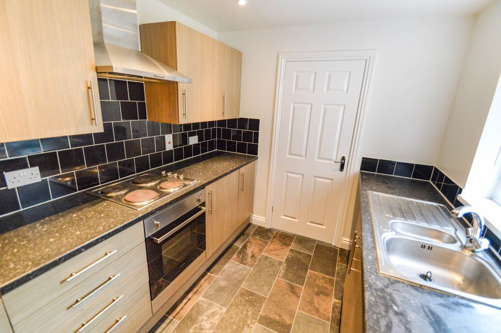 Property photo 2 of 13 Kitchen