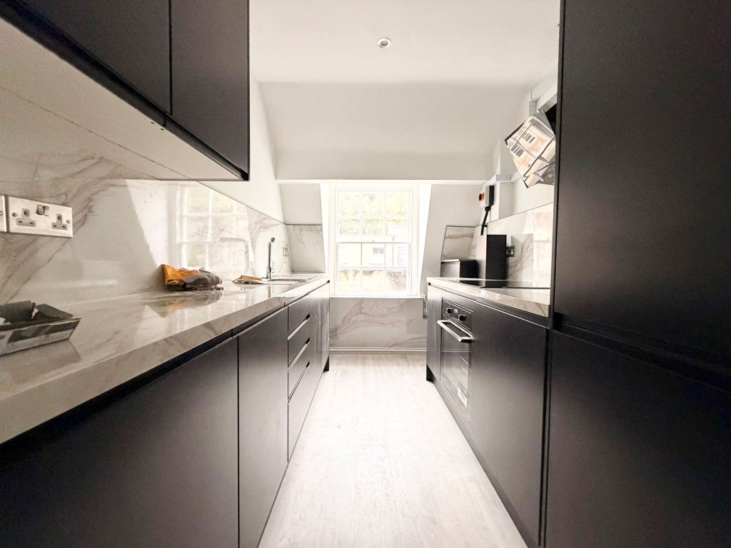 Property photo 1 of 9 Kitchen