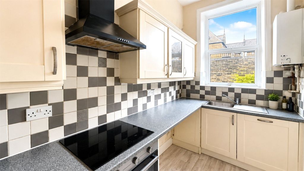 Property photo 3 of 15 Kitchen