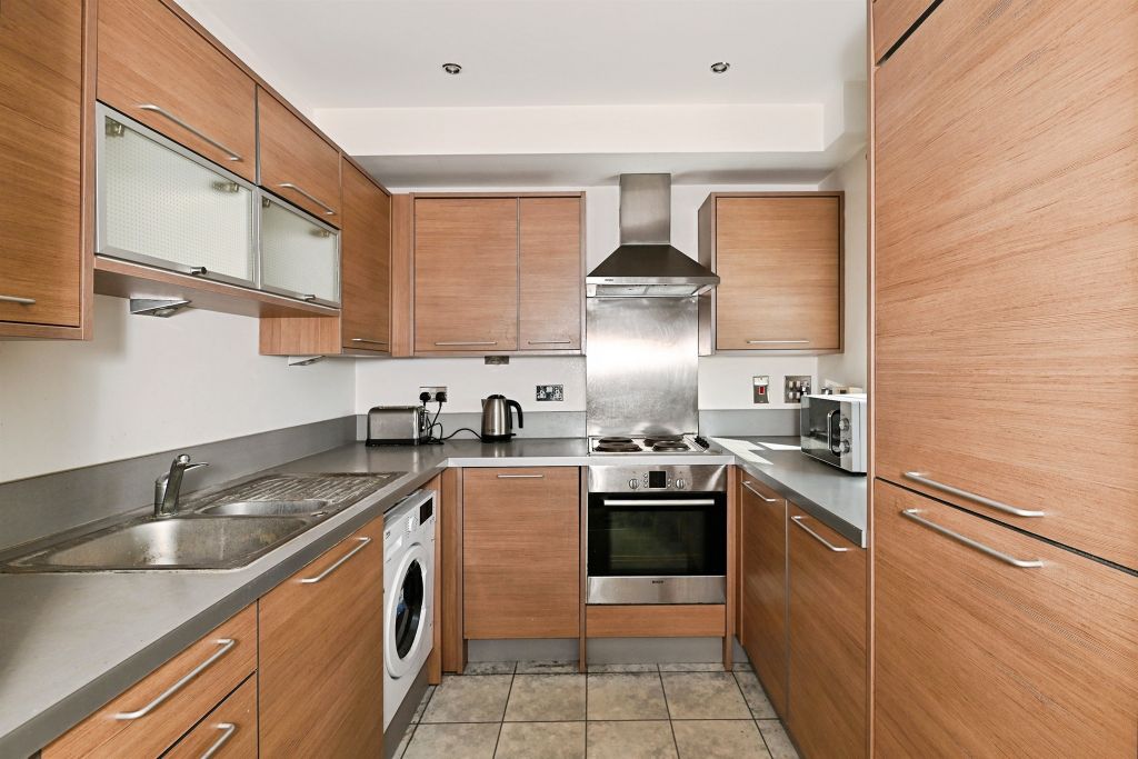 Property photo 2 of 9