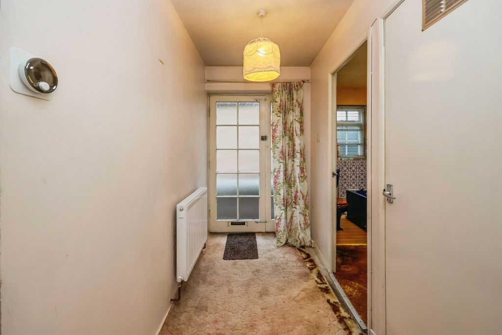 Property photo 3 of 24