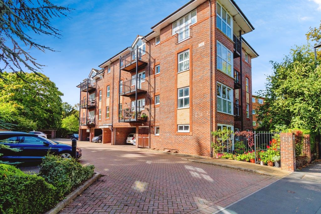 Property photo 1 of 13