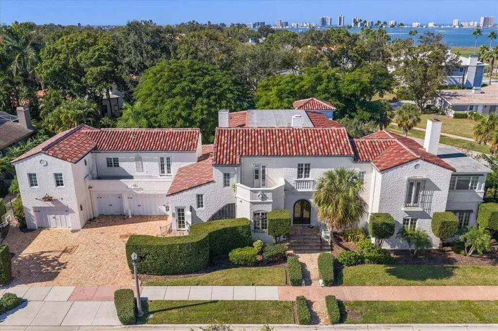 Property photo 1 of 20