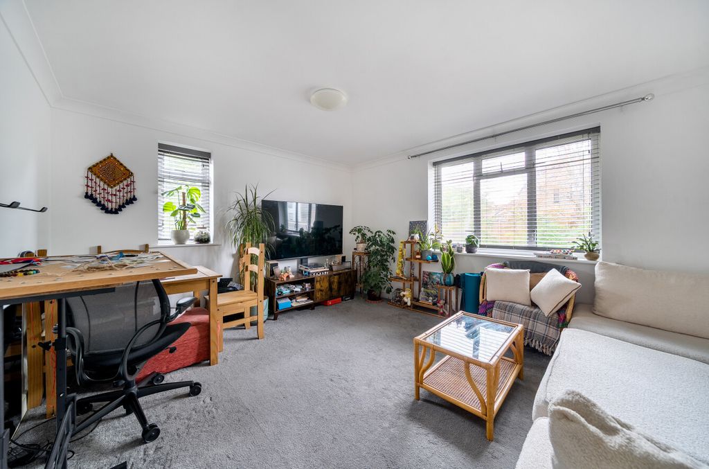 Property photo 3 of 12 1479933-1-6A33B54...