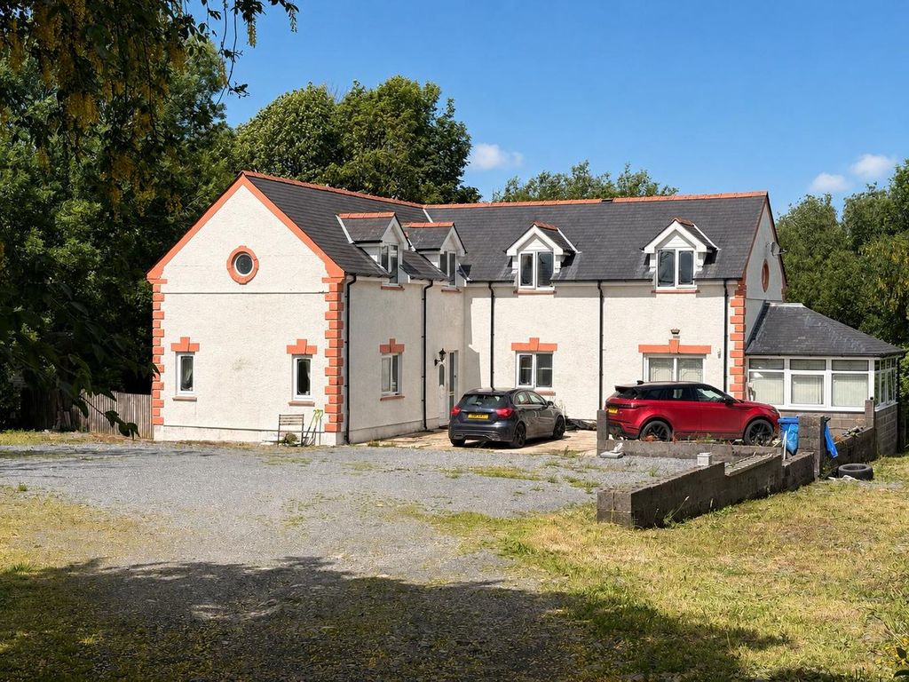 Property photo 1 of 50
