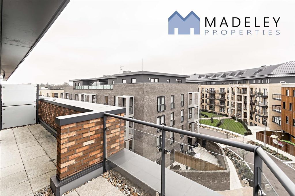 Property photo 2 of 24