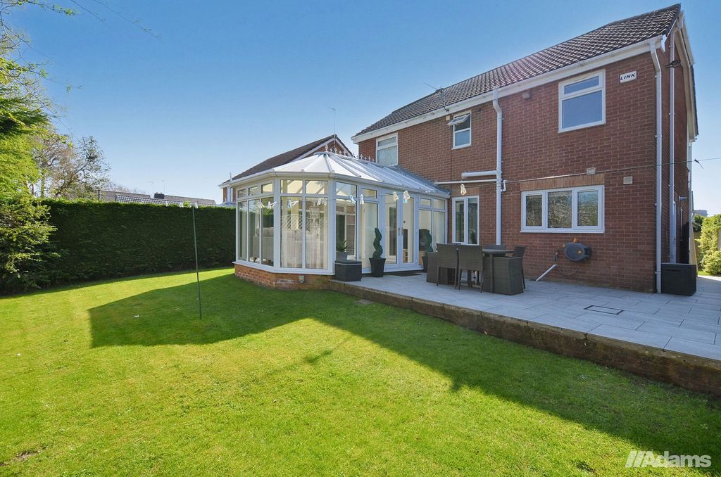 Property photo 3 of 36