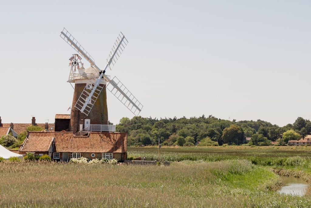 Property photo 1 of 21 Cley Mill