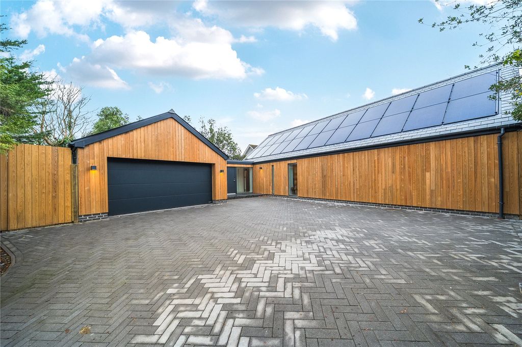 Property photo 1 of 23 Picture No. 03