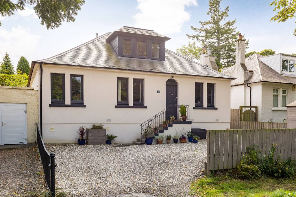 Property photo 1 of 32