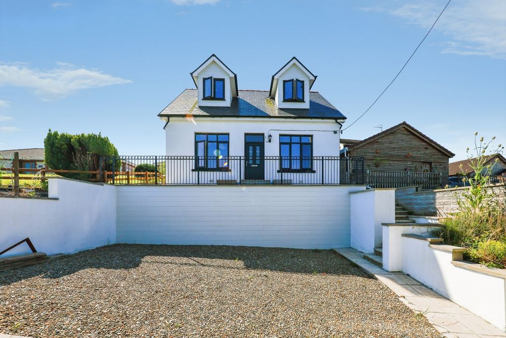 Property photo 1 of 26 Pbox-Img.Jpg