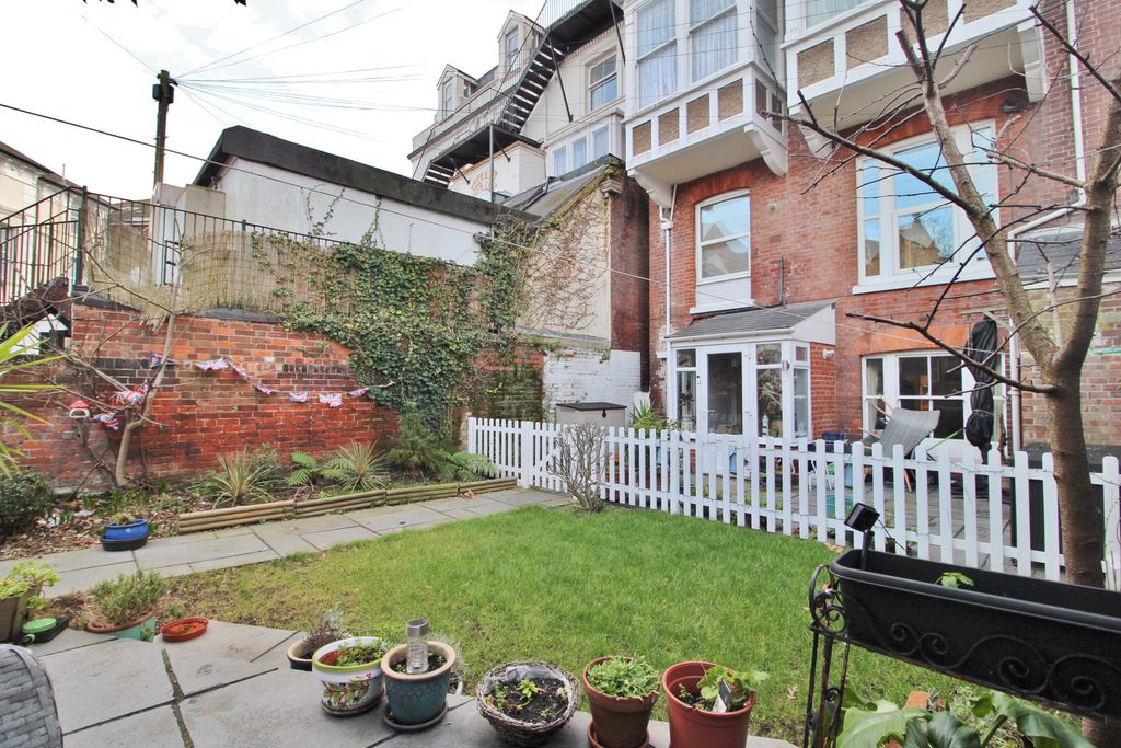 Property photo 1 of 26