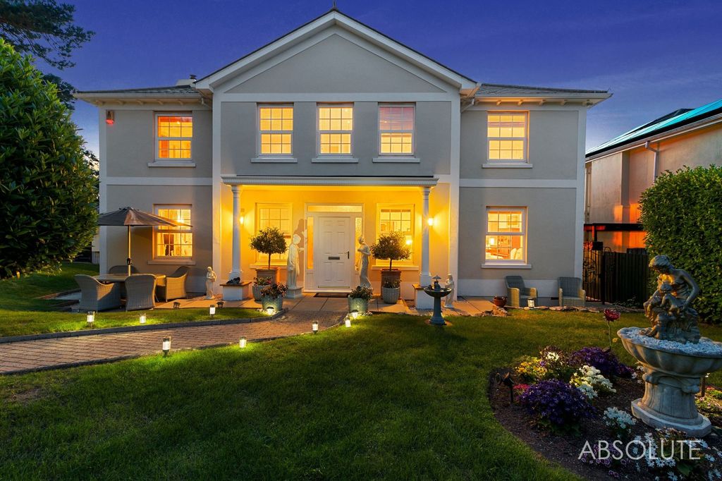 Property photo 1 of 36