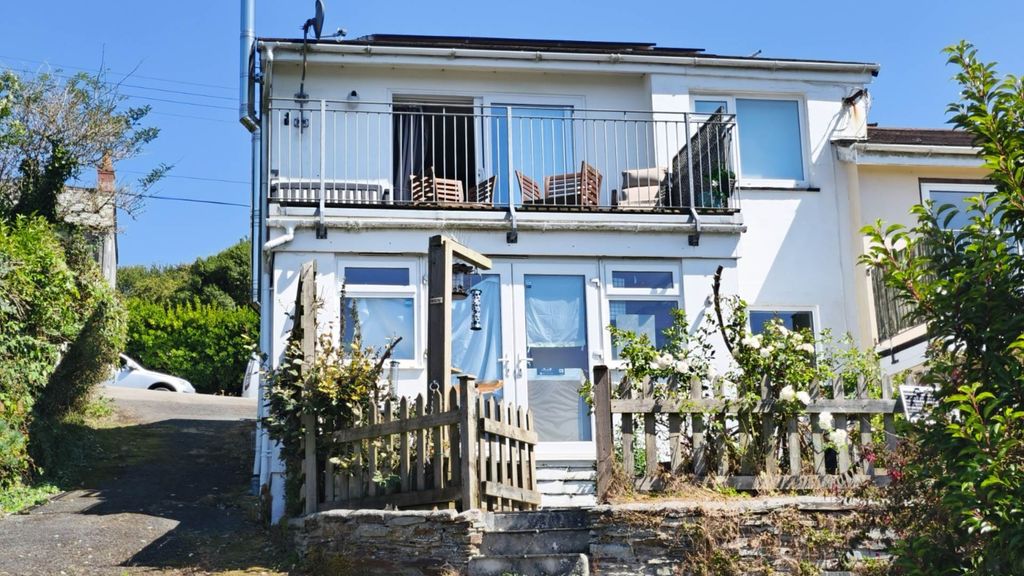 Property photo 2 of 20