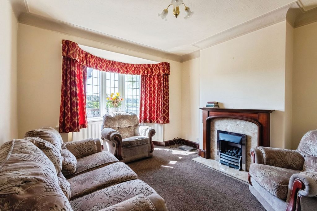 Property photo 3 of 18 Pbox-Img.Jpg