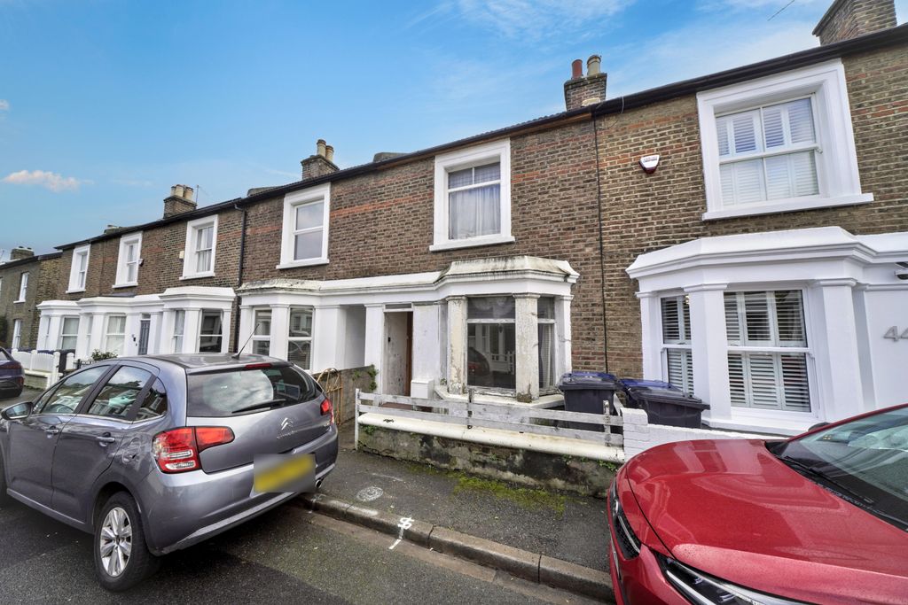 Property photo 2 of 14 42 Northfield Road, Ealing, London, W13 9Sy