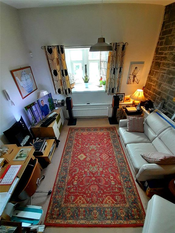 Property photo 3 of 11 Picture No. 21