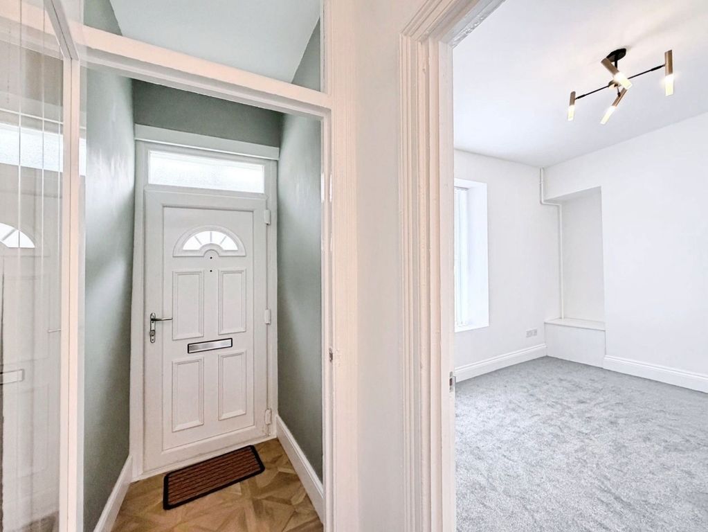 Property photo 3 of 26 4538416