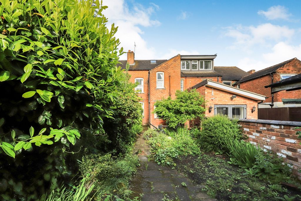 Property photo 2 of 14