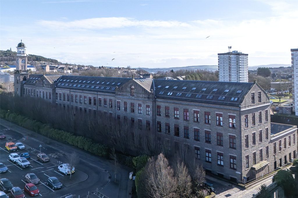 Property photo 1 of 12 Exterior